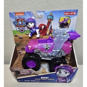 Paw Patrol Roxi Rescue Wheels Vehicle And Figure Nickelodeon